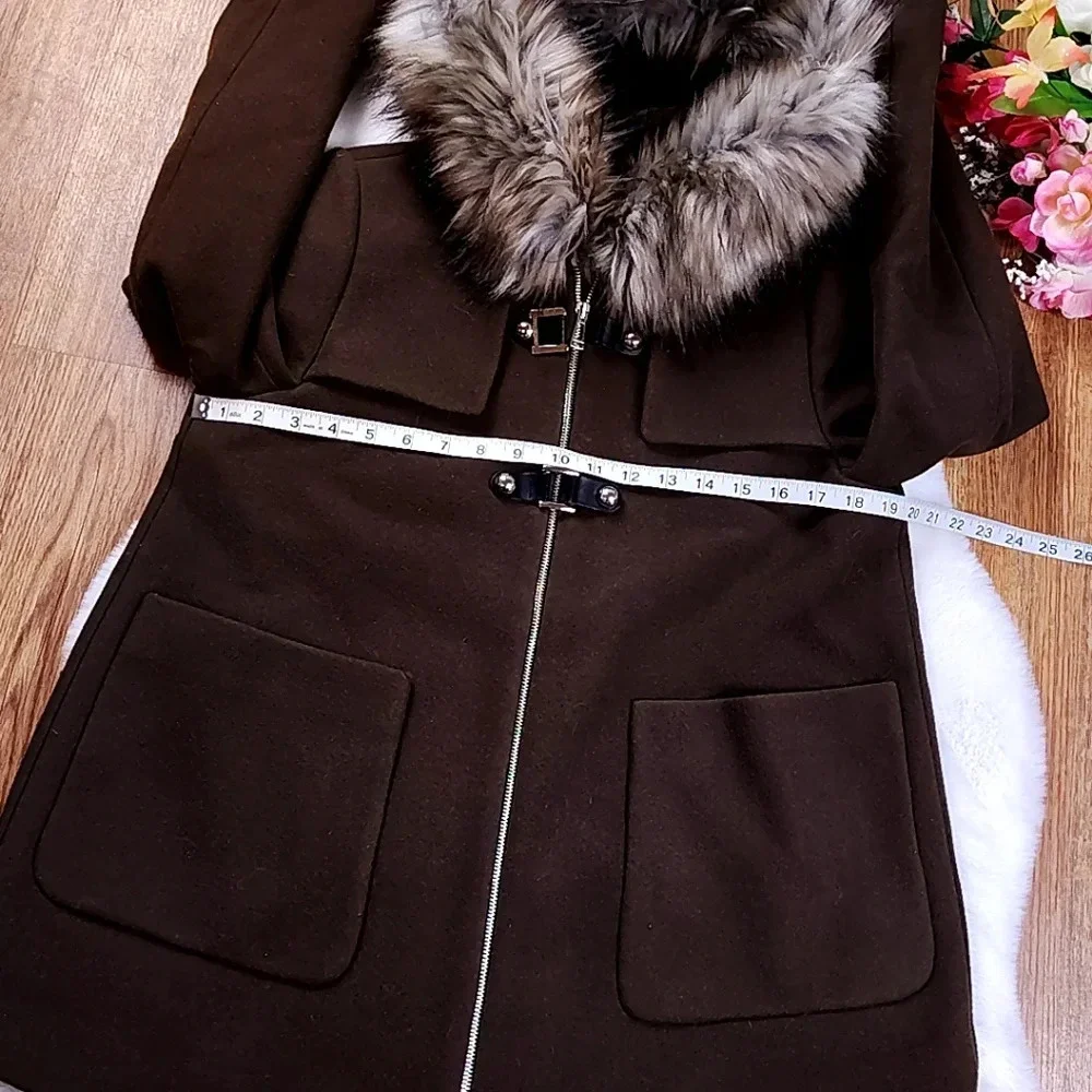 Zara Brown Coat with Faux Fur Collar - Picture 4 of 13